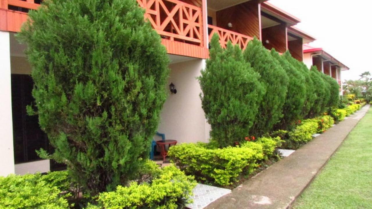 Wailoaloa Beach Resort Nadi Exterior foto